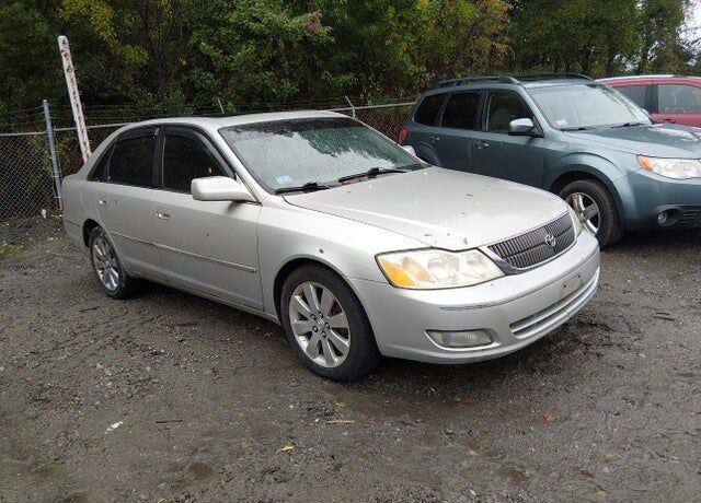 2002 TOYOTA Avalon