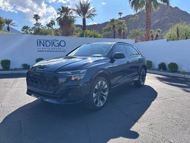 2024 AUDI Q8