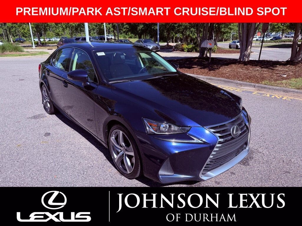 2017 LEXUS IS