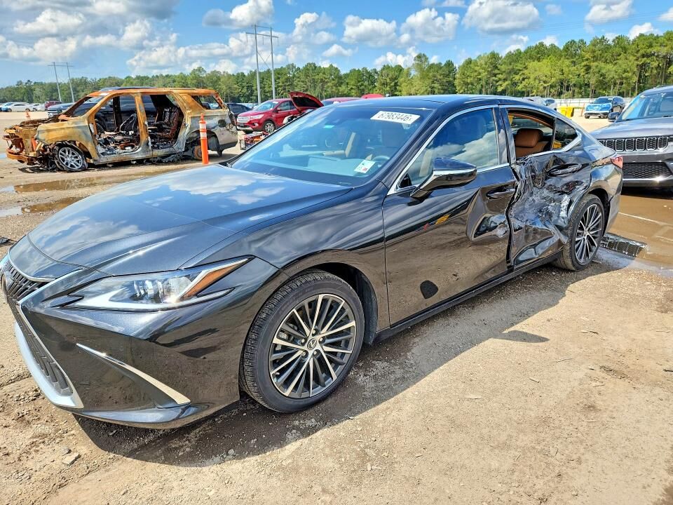 2022 LEXUS ES