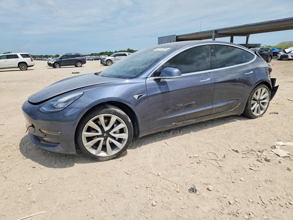 2020 TESLA Model 3