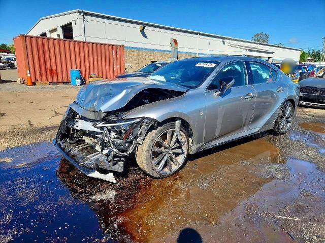 2023 LEXUS IS