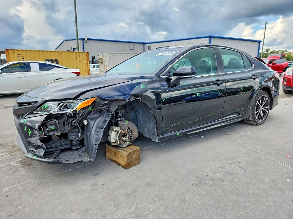 2019 TOYOTA Camry
