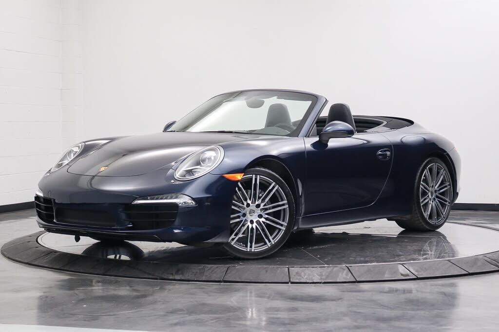 2015 PORSCHE 911