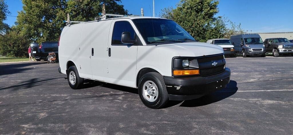 2017 CHEVROLET Express