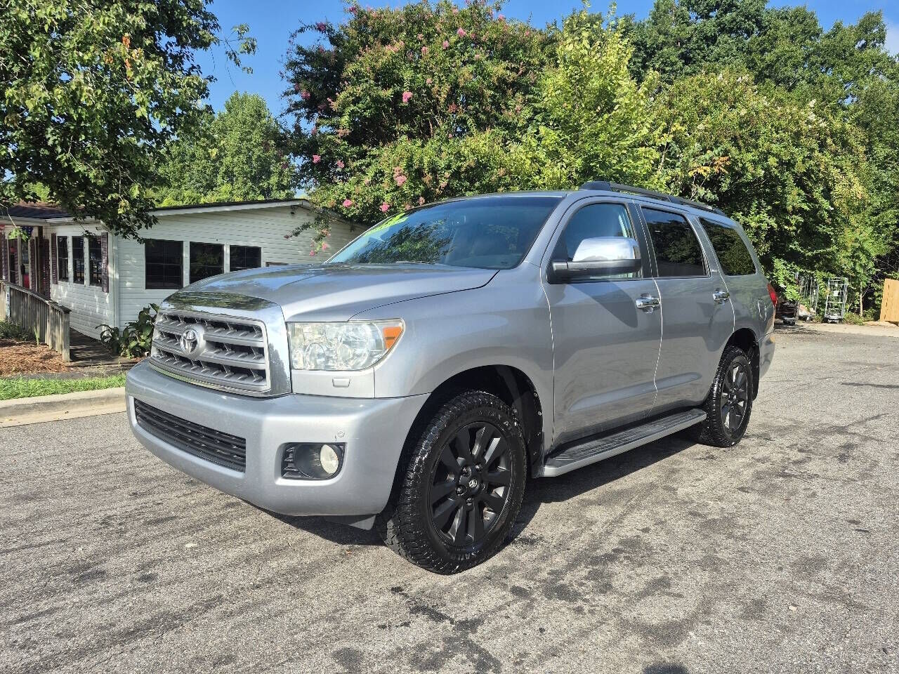 2013 TOYOTA Sequoia