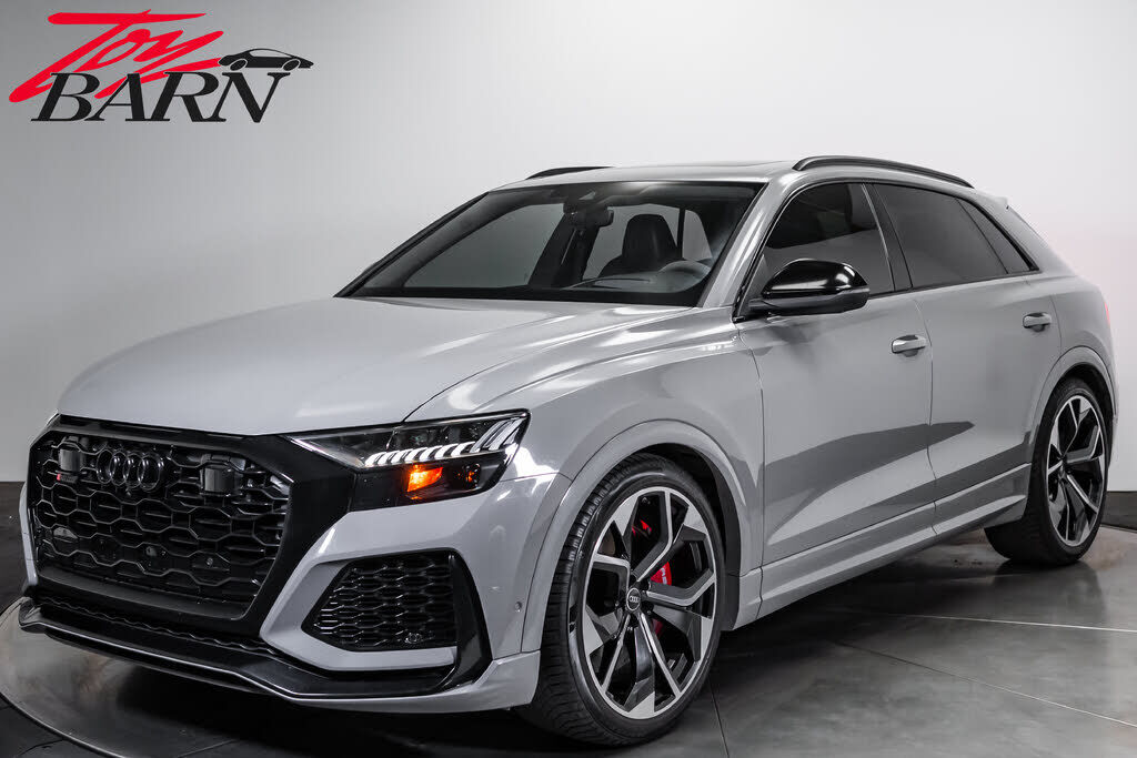 2024 AUDI RS Q8