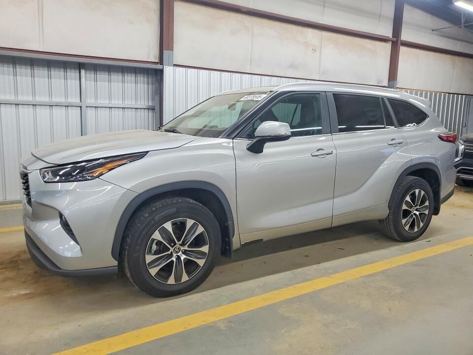 2023 TOYOTA Highlander