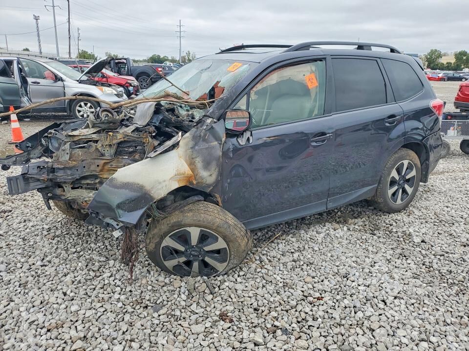 2017 SUBARU Forester