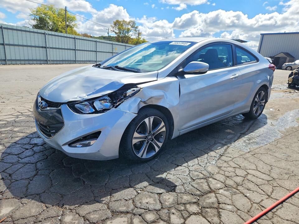 2014 HYUNDAI Elantra