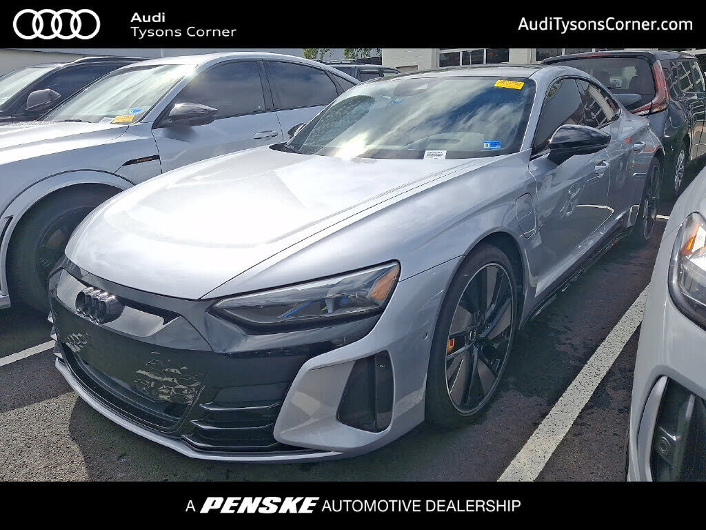 2022 AUDI e-tron