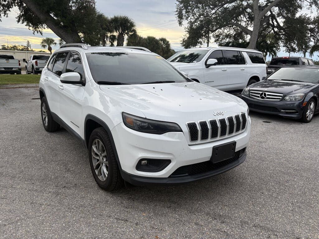 2020 JEEP Cherokee