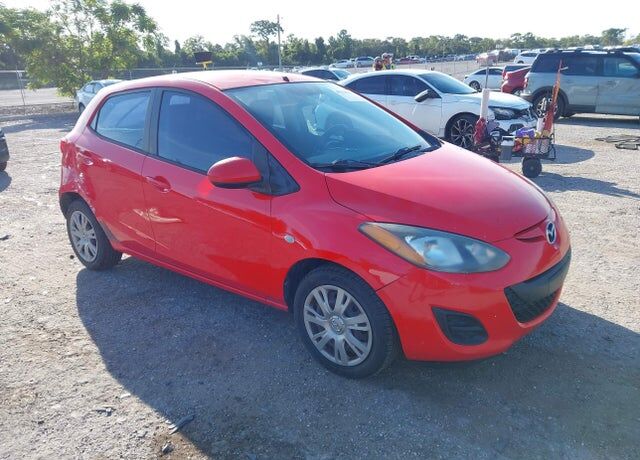 2014 MAZDA Mazda2