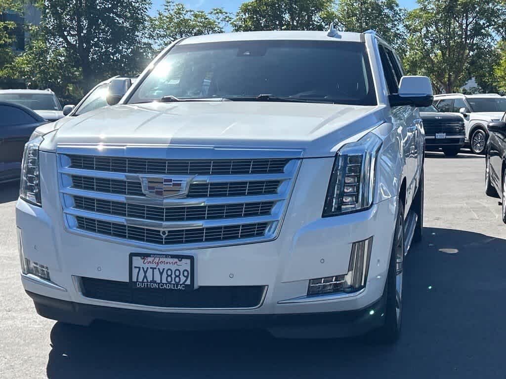 2017 CADILLAC Escalade ESV