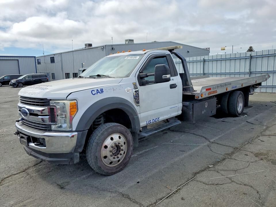 2017 FORD F-550