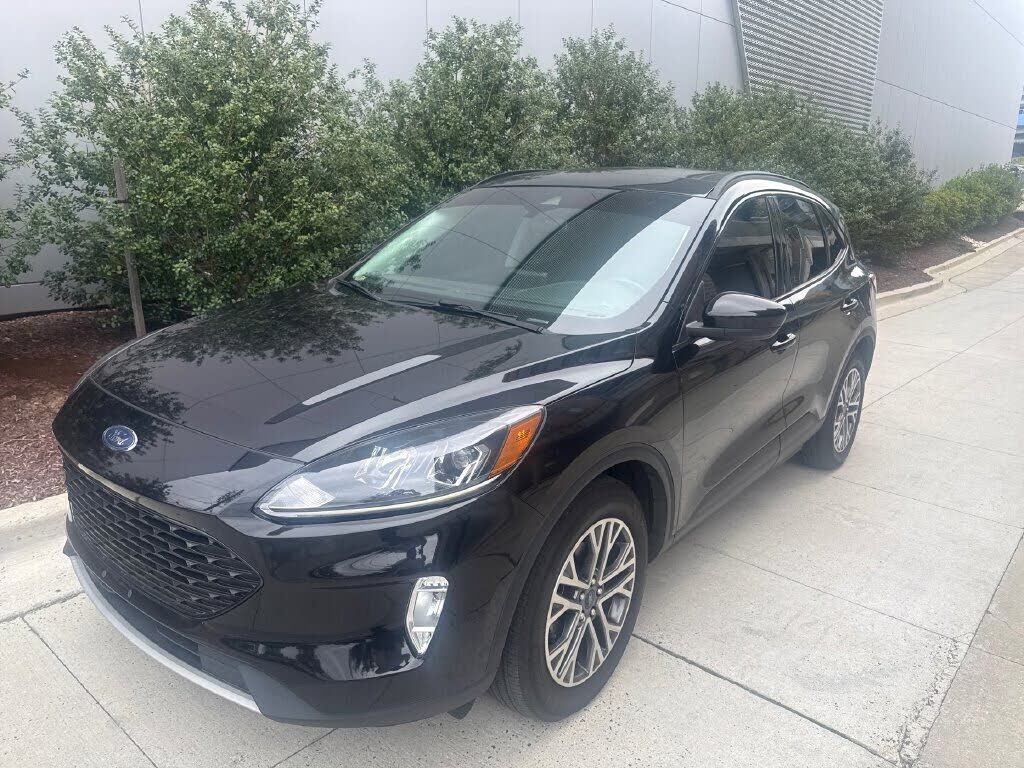 2022 FORD Escape