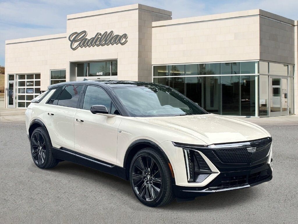 2027 CADILLAC Lyriq