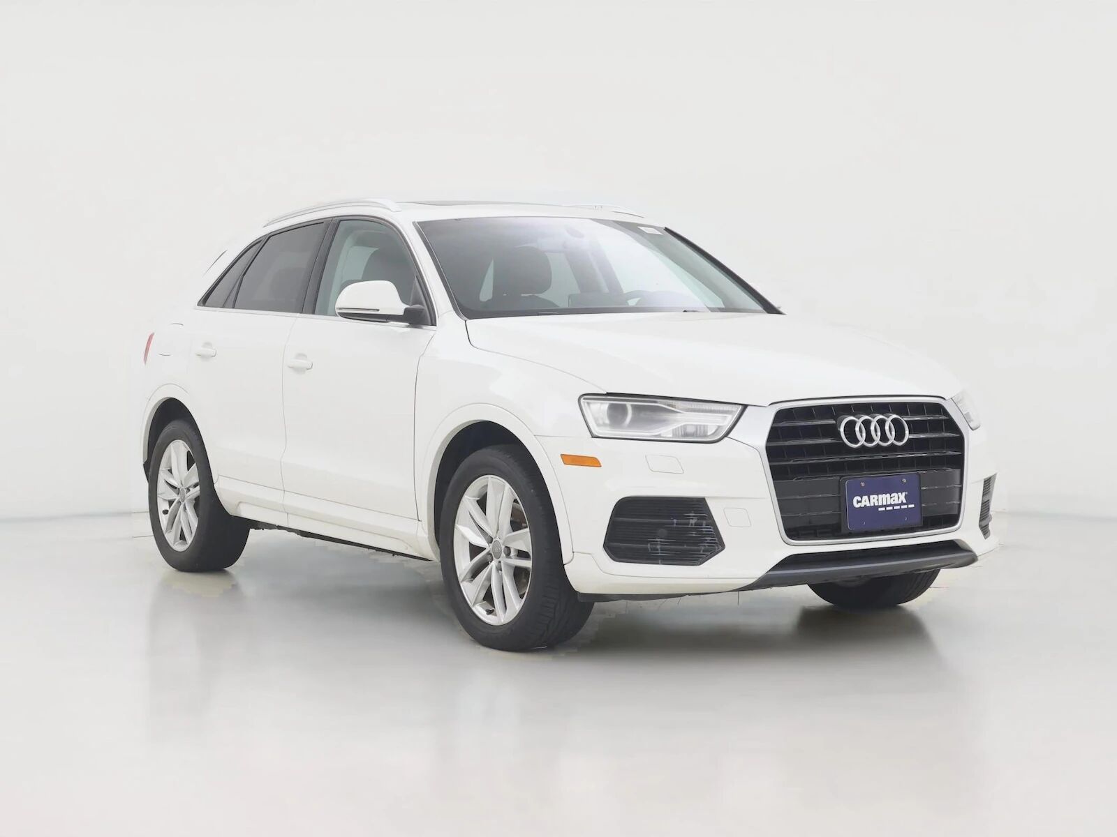 2016 AUDI Q3