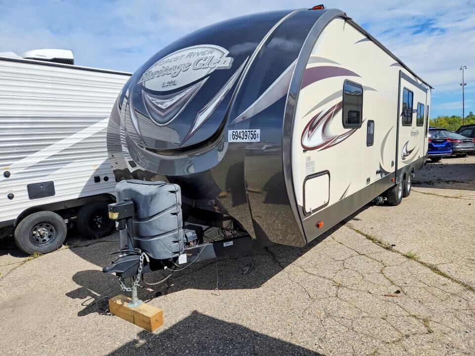 2018 FOREST RIVER Wildwood Laminated Towables