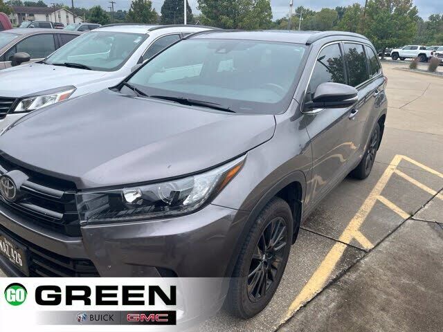 2019 TOYOTA Highlander