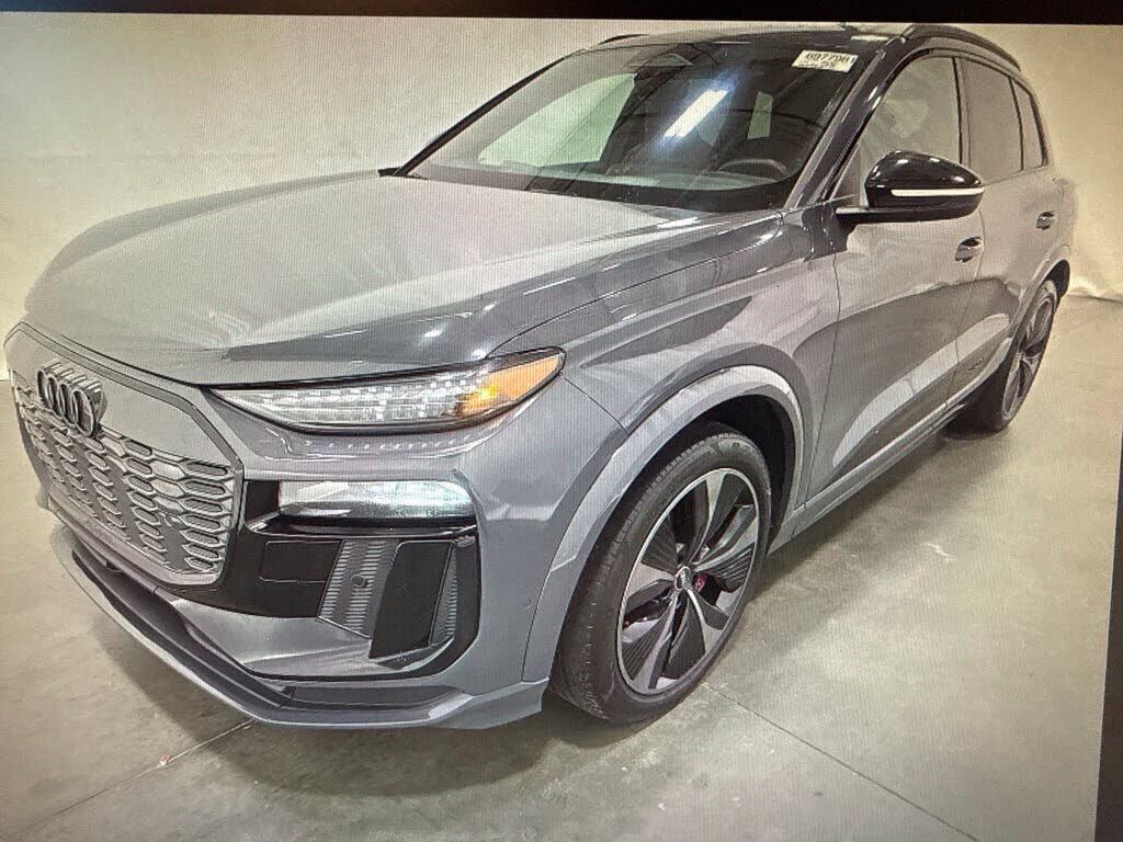 2025 AUDI SQ6
