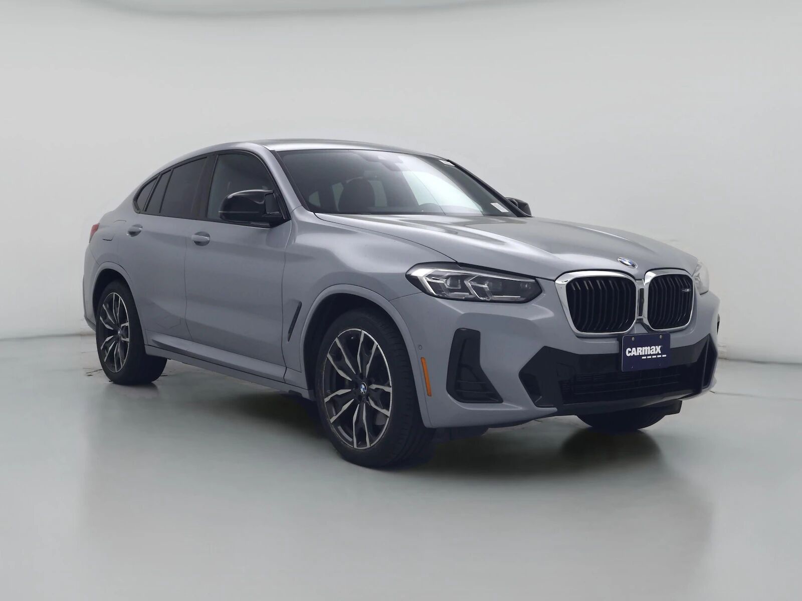 2023 BMW X4