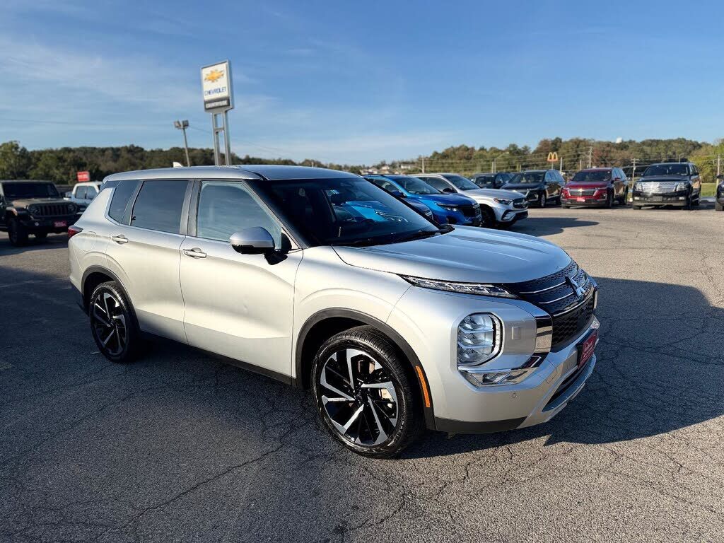 2024 MITSUBISHI Outlander