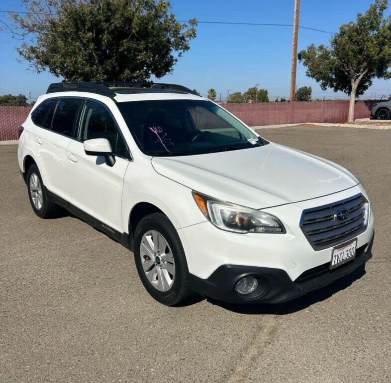 2017 SUBARU Outback