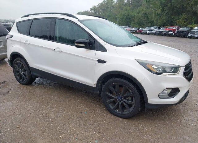 2017 FORD Escape