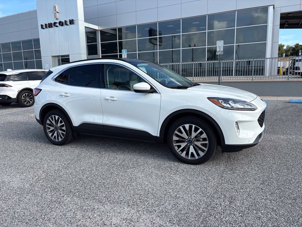 2022 FORD Escape