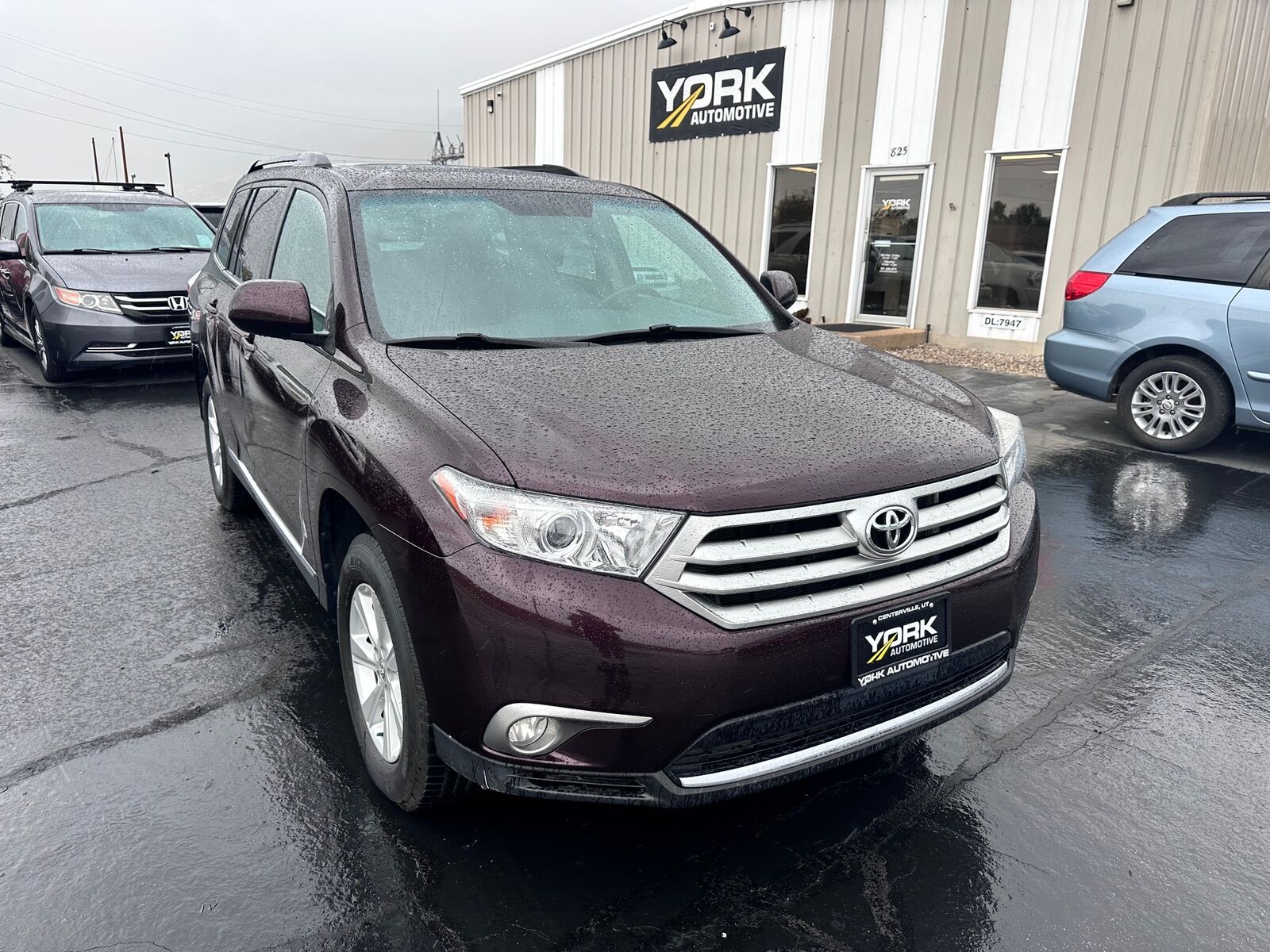 2011 TOYOTA Highlander