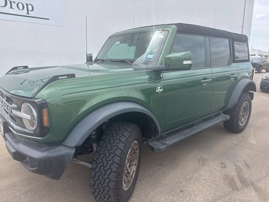 2024 FORD Bronco