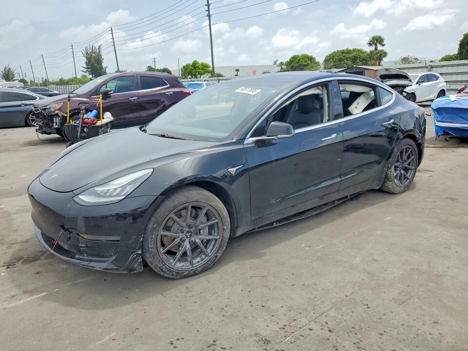 2020 TESLA Model 3