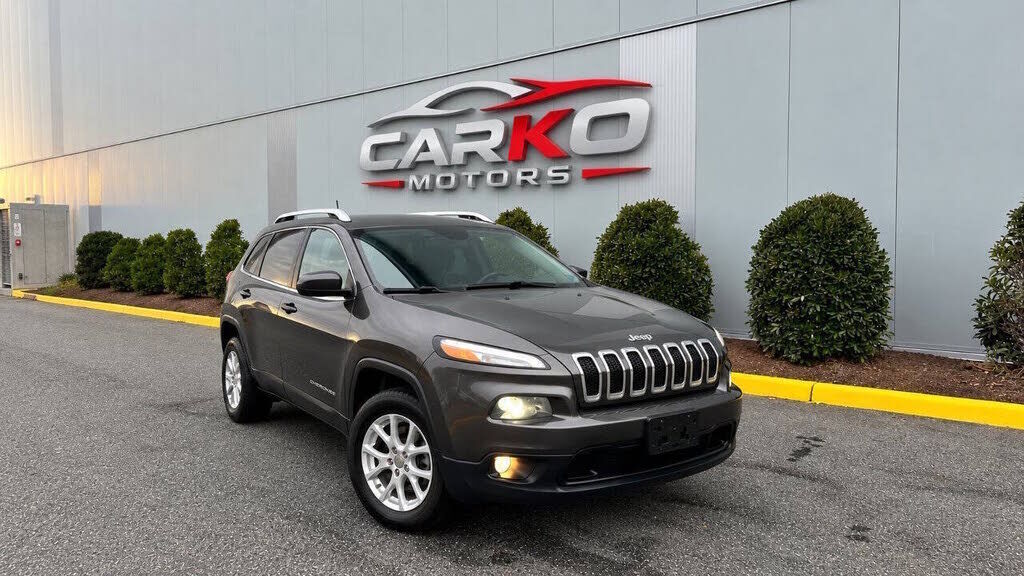 2017 JEEP Cherokee