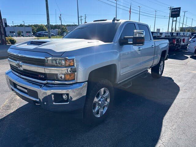 2017 CHEVROLET Silverado