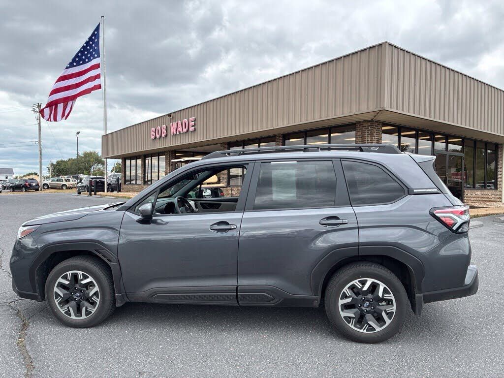 2025 SUBARU Forester