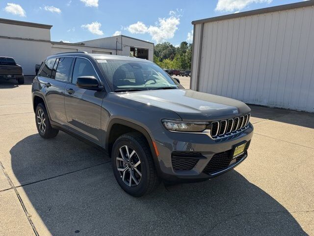 2027 JEEP Grand Cherokee