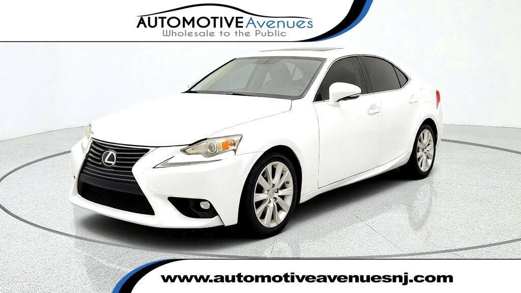 2016 LEXUS IS