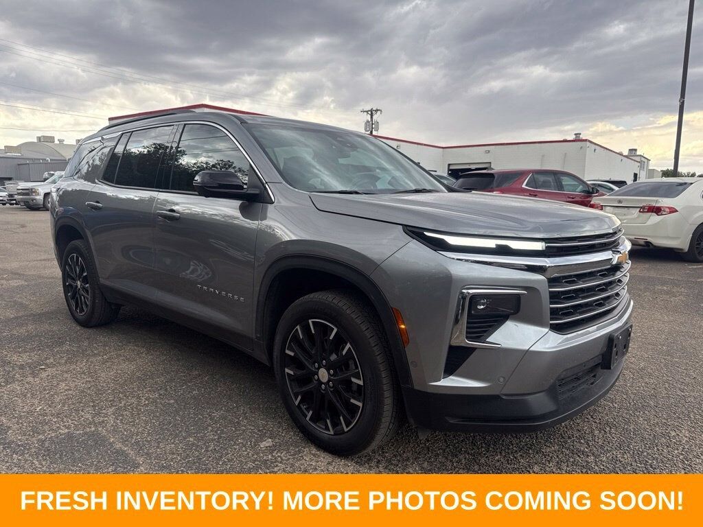 2024 CHEVROLET Traverse