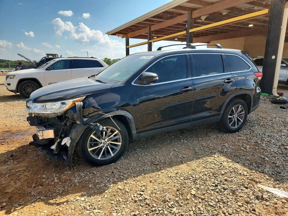 2019 TOYOTA Highlander