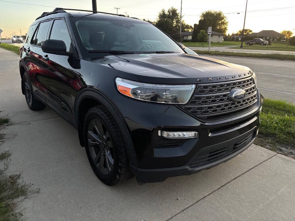 2021 FORD Explorer