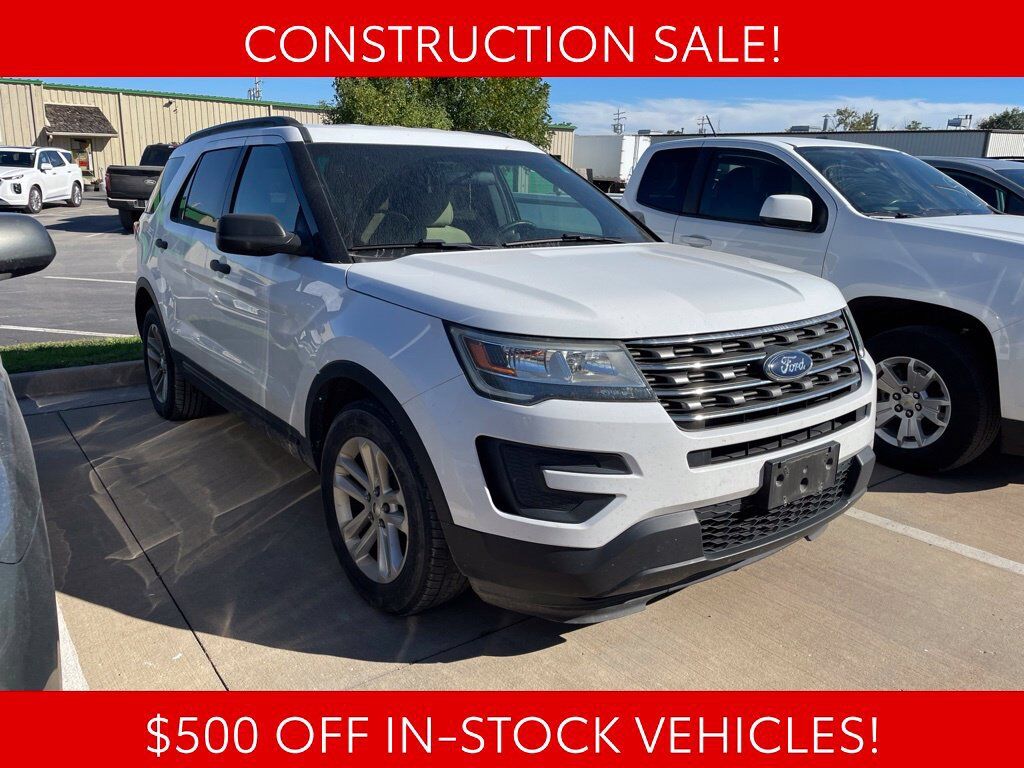 2017 FORD Explorer