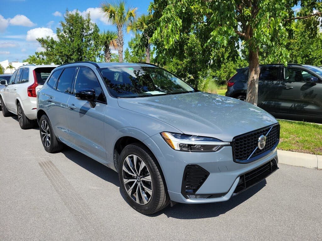 2024 VOLVO XC60