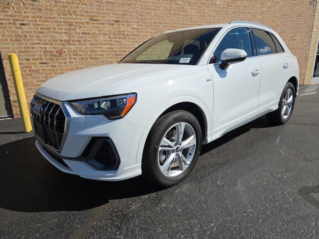 2022 AUDI Q3