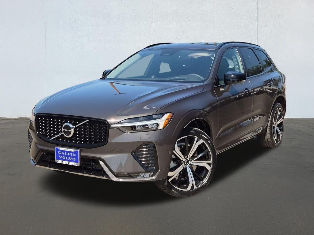 2024 VOLVO XC60