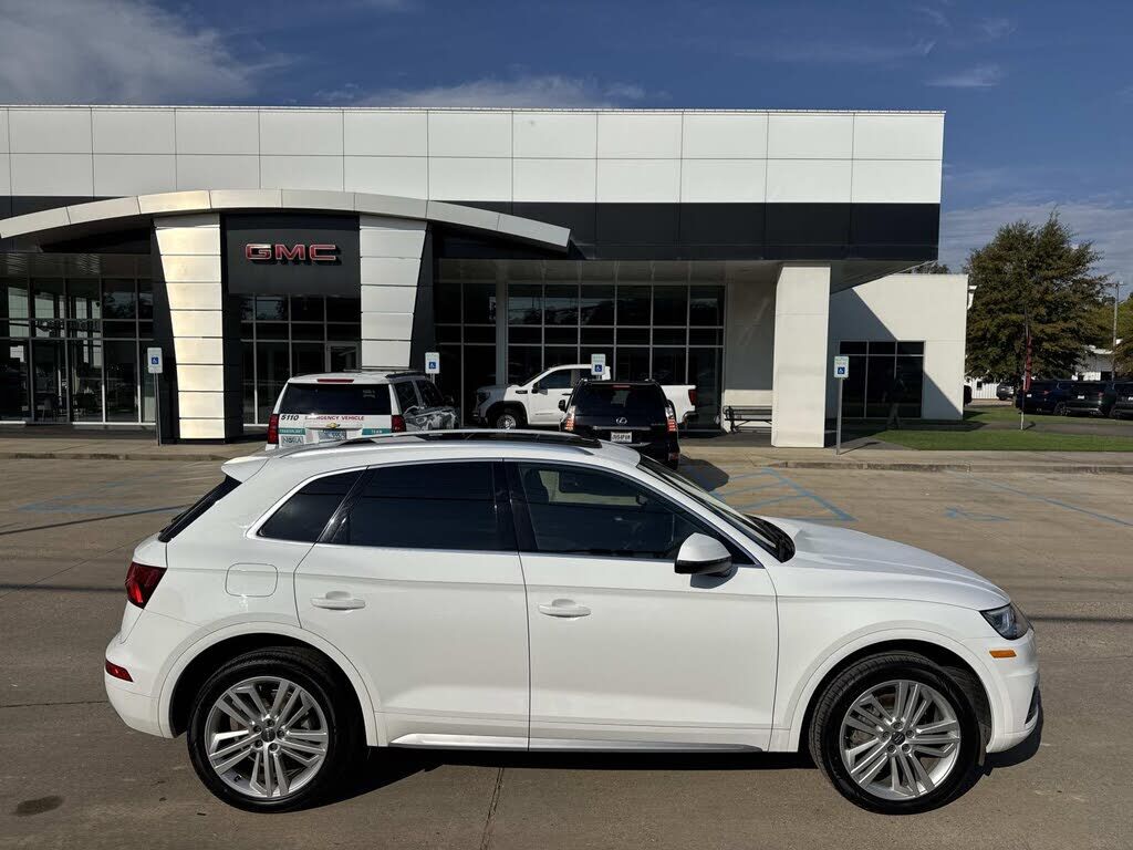2018 AUDI Q5