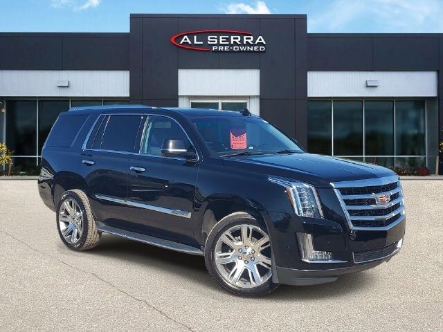 2017 CADILLAC Escalade