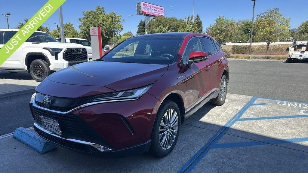 2021 TOYOTA Venza