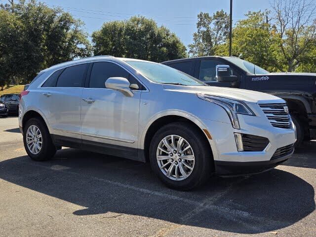 2017 CADILLAC XT5