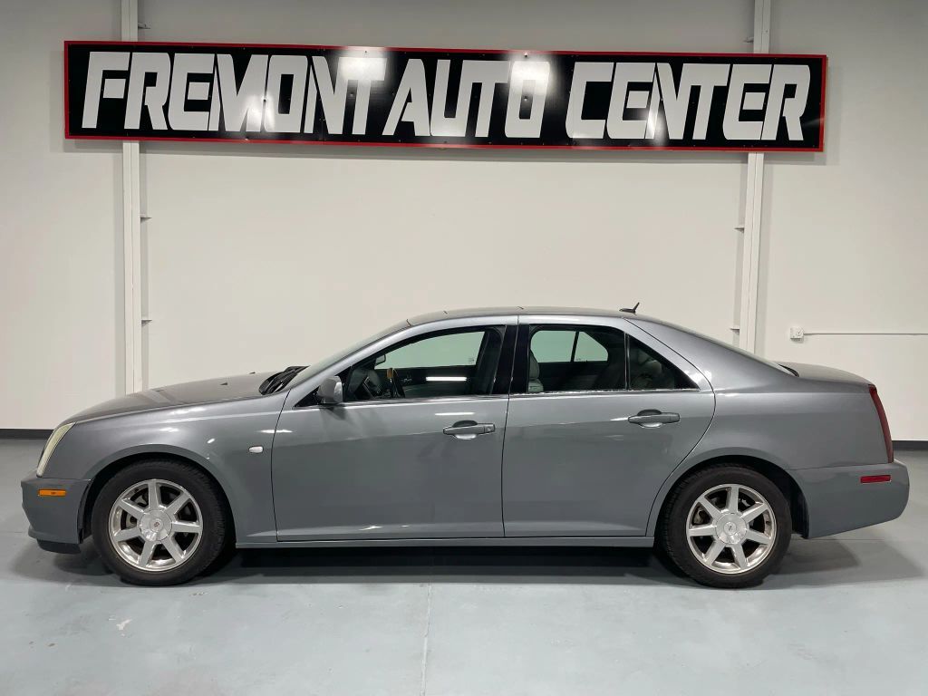 2005 CADILLAC STS